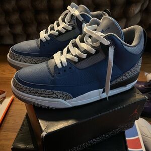 Jordan 3’s Men's Blue and Gray Sneakers